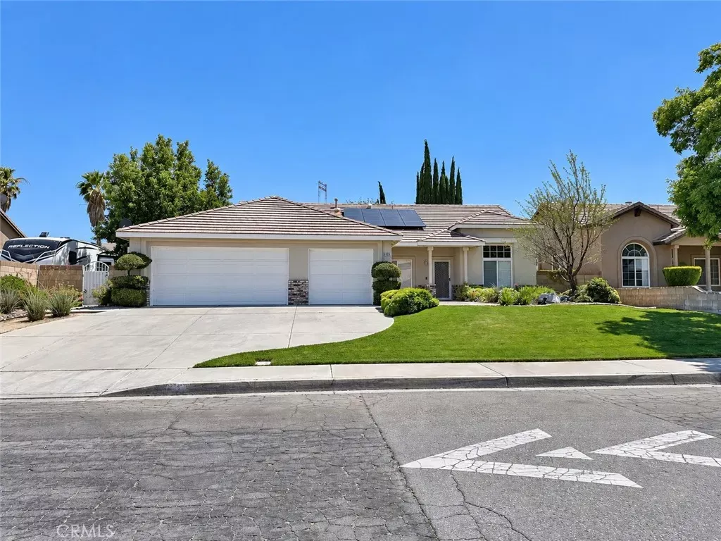 Property Photo: 6126 W Avenue L12 CA 93536