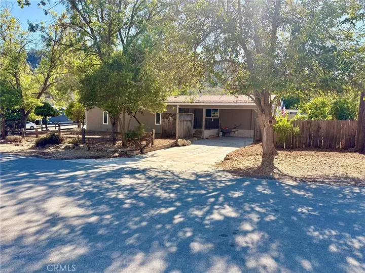 Property Photo: 4621 Blue Lupine CA 93446