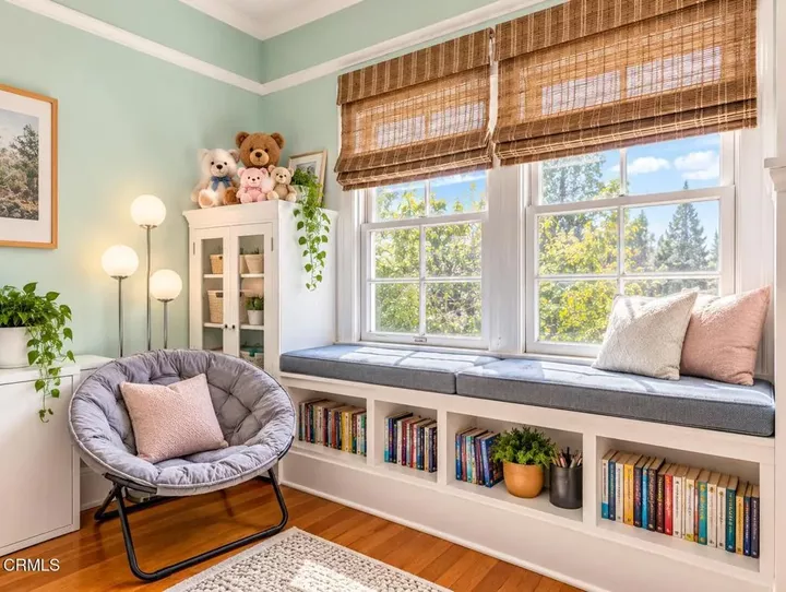 Property Photo:  1117 S Wilton Place A  CA 90019 