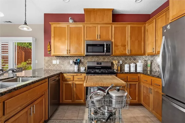 Property Photo:  878 Chata  CA 93444 
