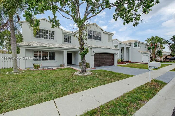 Property Photo:  1127 SW 104th Way  FL 33025 