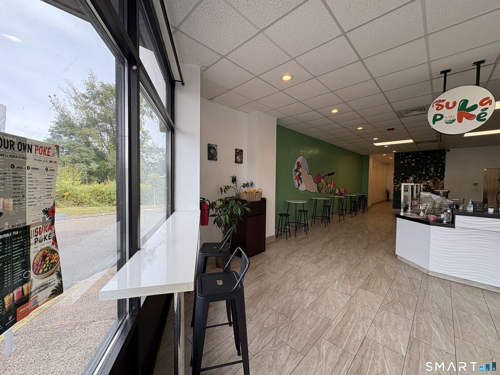 Property Photo:  