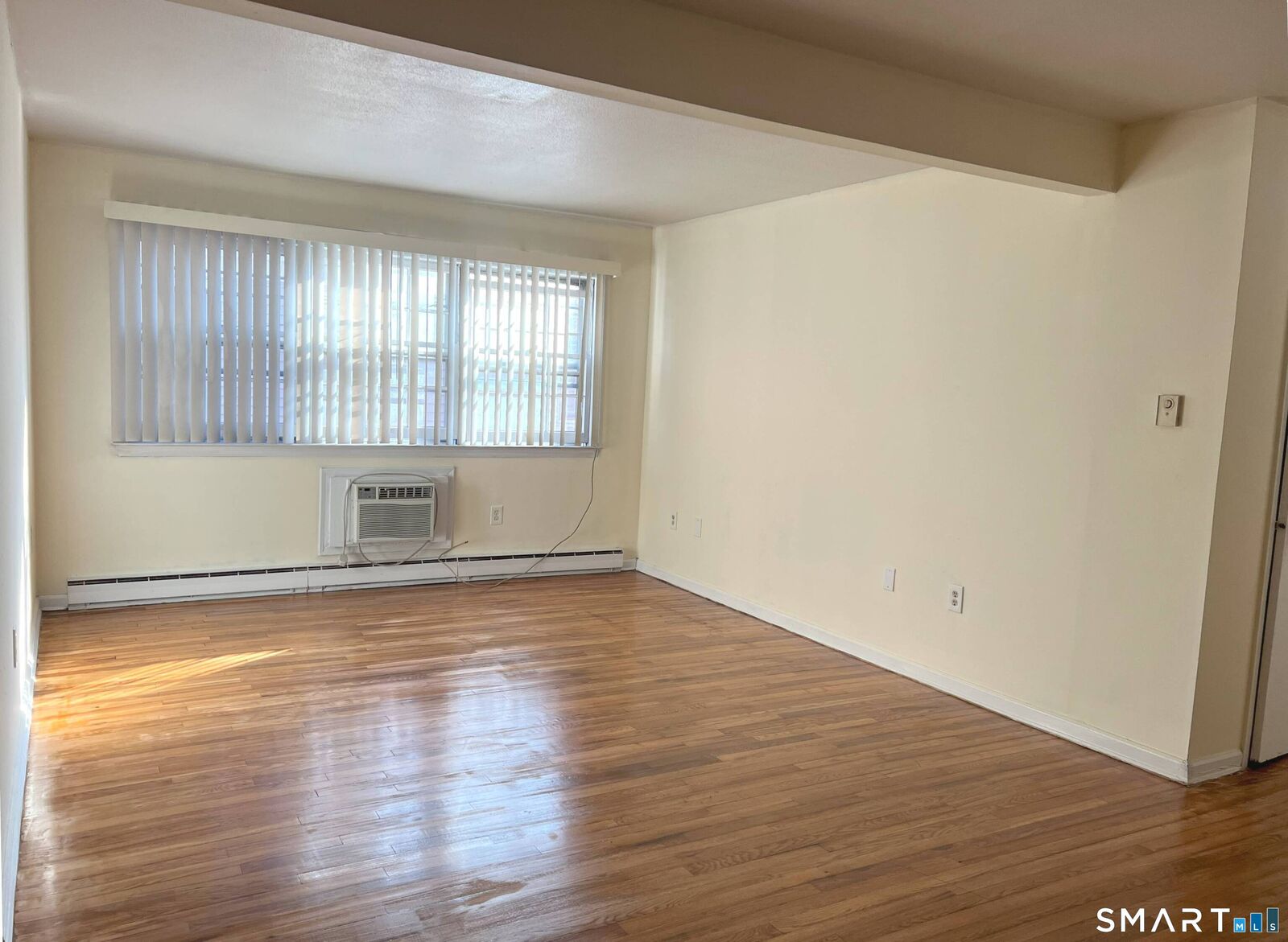 Property Photo:  1044 Campwelll Avenue 4A  CT 06551 