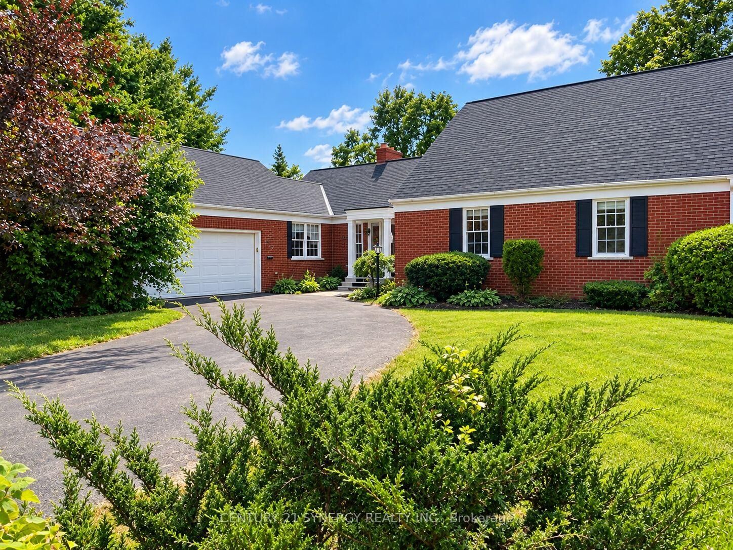 Property Photo: 20 Inverness Avenue ON K7H 3G6