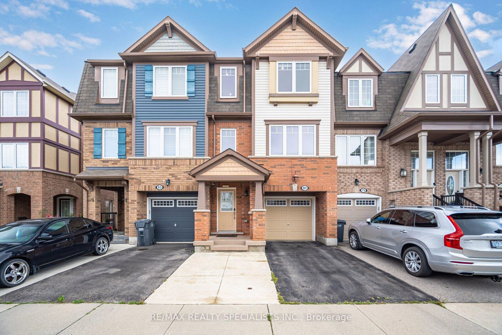 Property Photo:  81 Vanhorne Close  ON L7A 0X9 