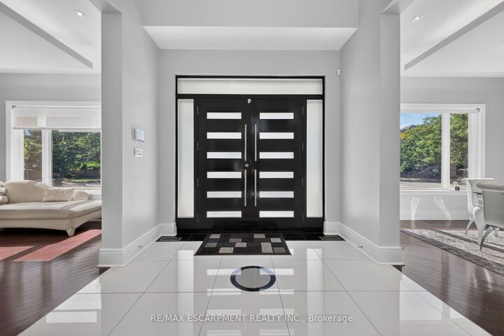 Property Photo:  19 McCollum Road  ON L8E 6B8 