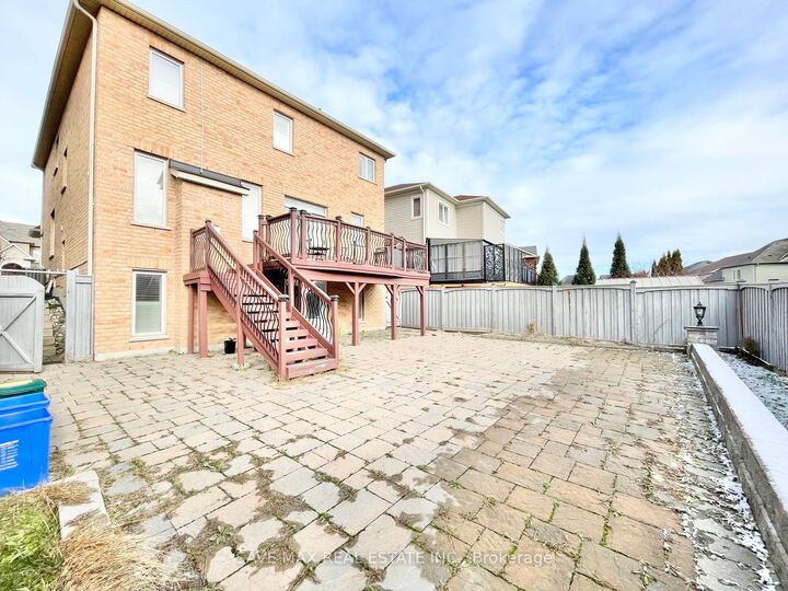 Property Photo:  162 Ted Miller Crescent Bsmt  ON L1C 0M3 