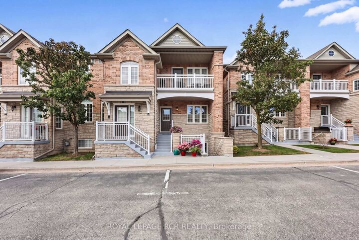 Property Photo: 520 Silken Laumann Drive 11 ON L3X 2S7