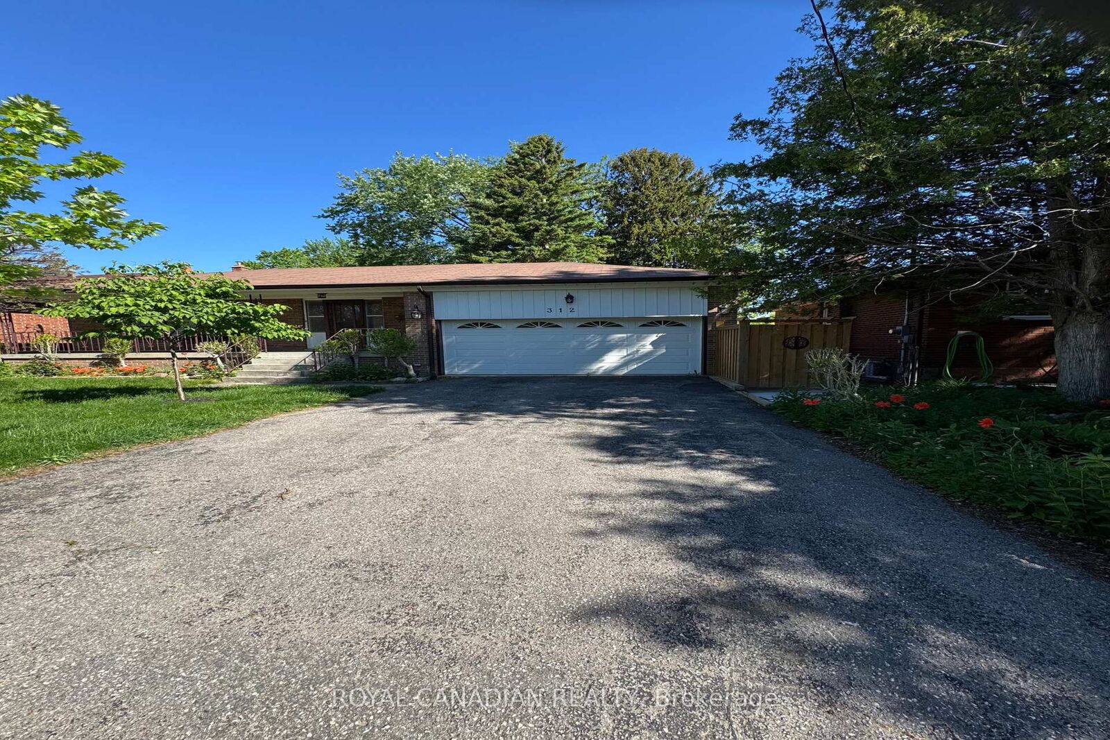 Property Photo:  312 Coronation Drive Bsmt  ON M1E 2J8 
