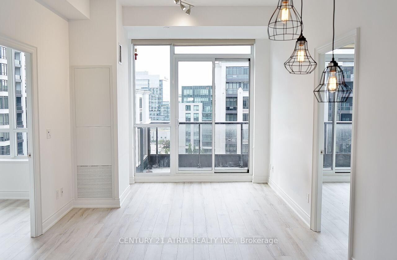 Property Photo: 38 Cedarland Drive 916 ON L6G 0G7
