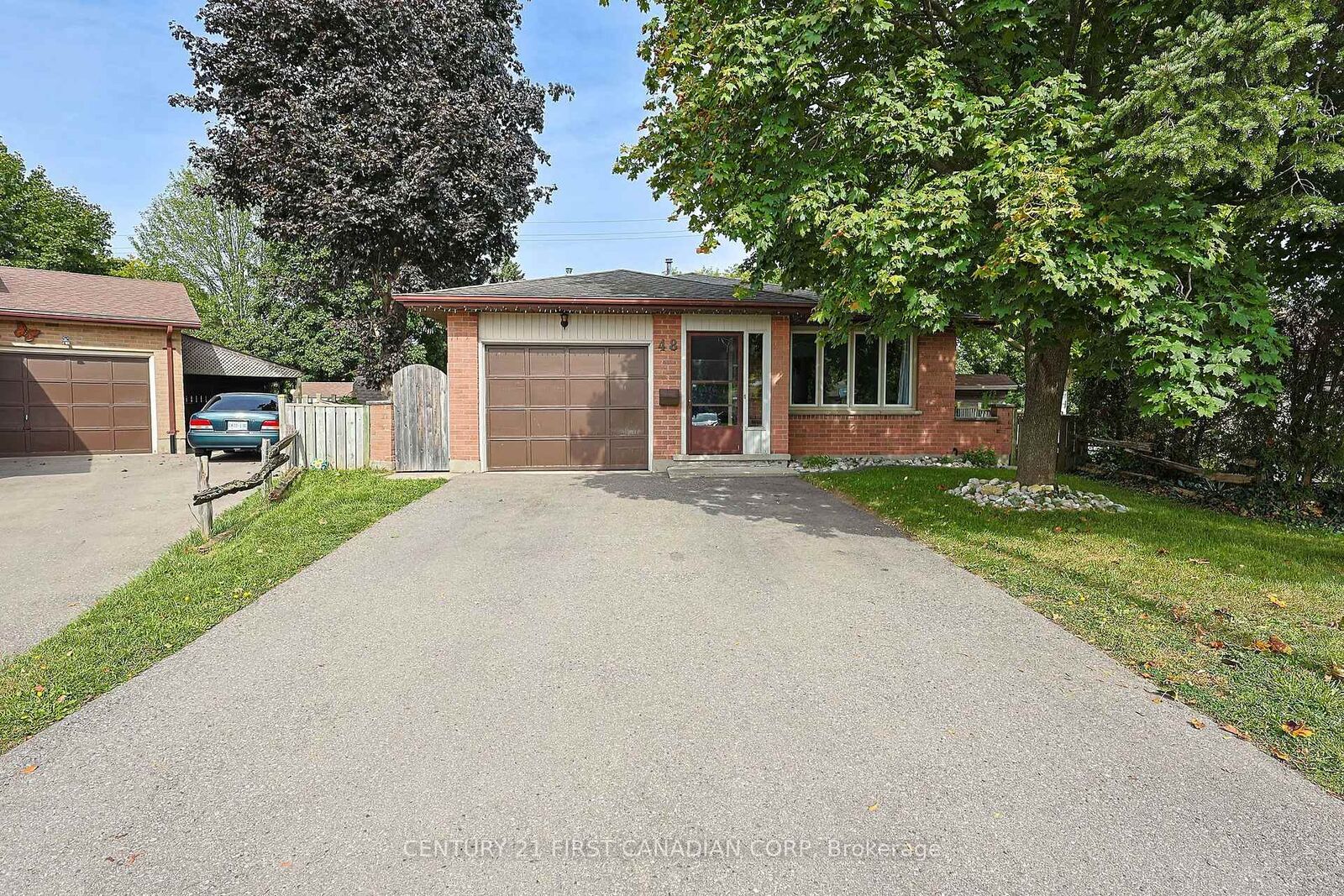 Property Photo:  48 Corinth Court  ON N5Y 5A8 