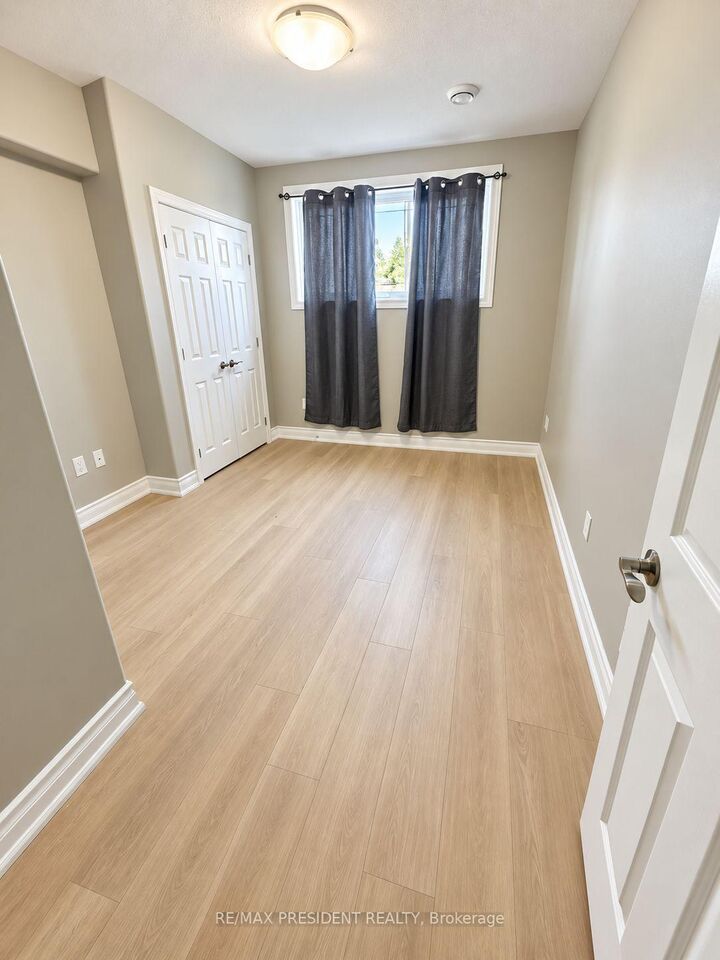 Property Photo:  3 Berkshire Drive Bsmt  ON L2M 3Y3 