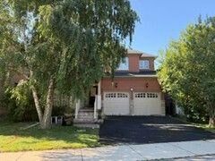 Property Photo:  16 Panorama Way  ON L8E 6C6 