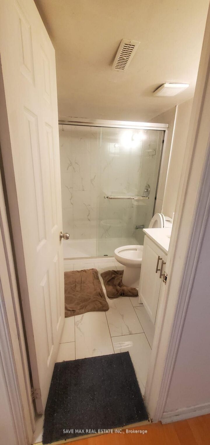Property Photo:  36 Smithers Crescent Bsmt  ON L6Y 3K8 