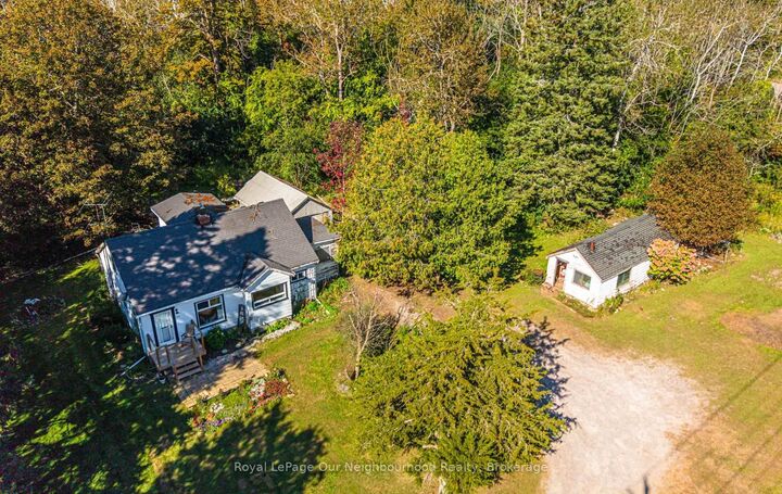 Property Photo:  412 Lyle Street N  ON K0K 2G0 