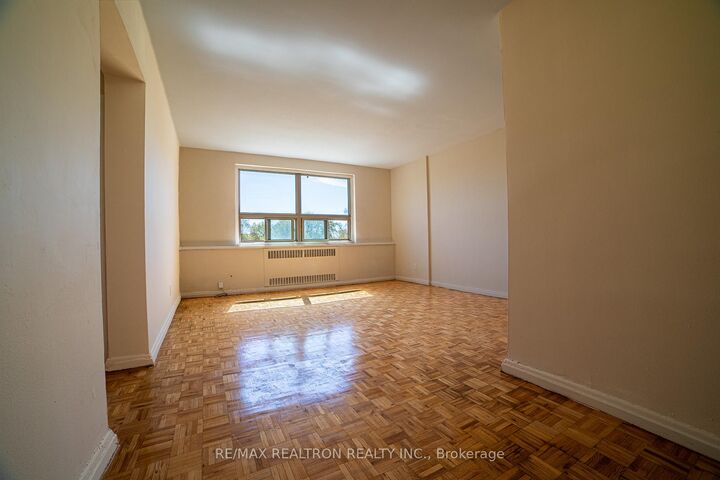 Property Photo:  2355 Lake Shore Boulevard W 215  ON M8V 1C1 