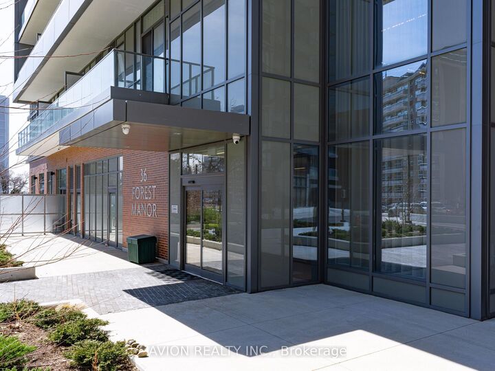 Photo de la propriété:  36 Forest Manor Road 902  ON M2J 1M1 