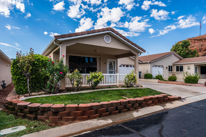 Property Photo:  1050 Red Hills Parkway 88  UT 84780 