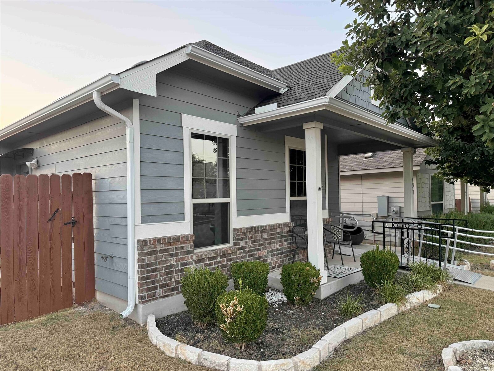 Property Photo:  457 Star Thistle Street  TX 78641 