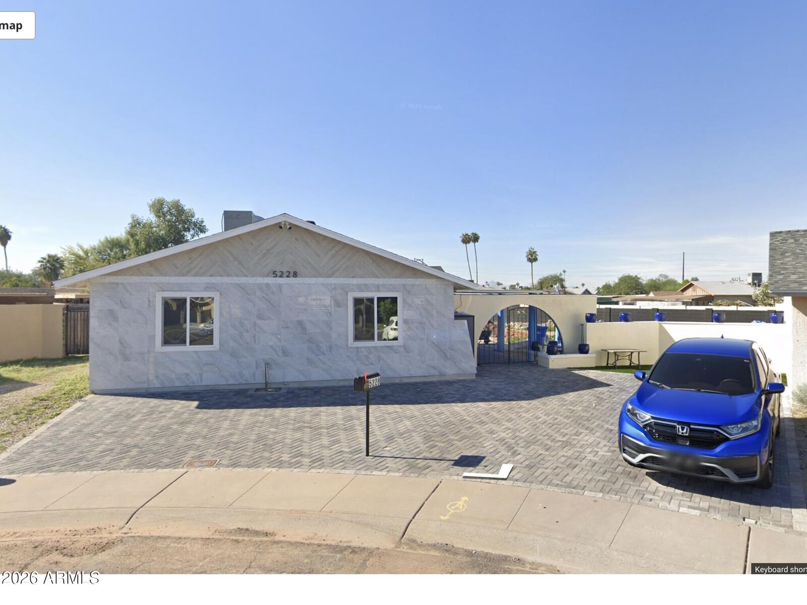Property Photo: 5228 S 47th Street AZ 85040