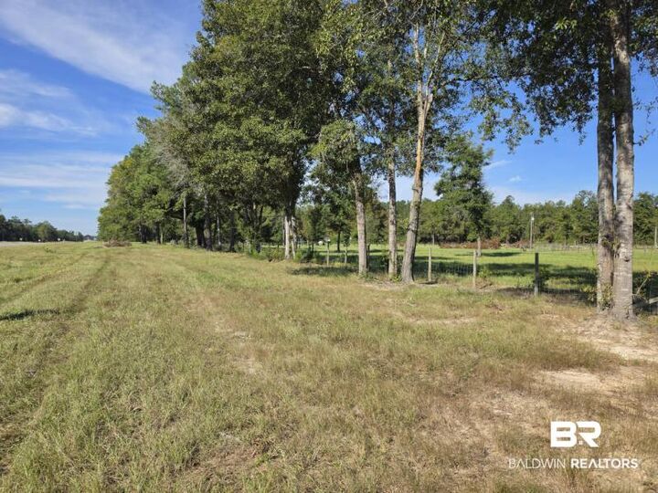 Property Photo: 3168 Old Highway 31 AL 36441
