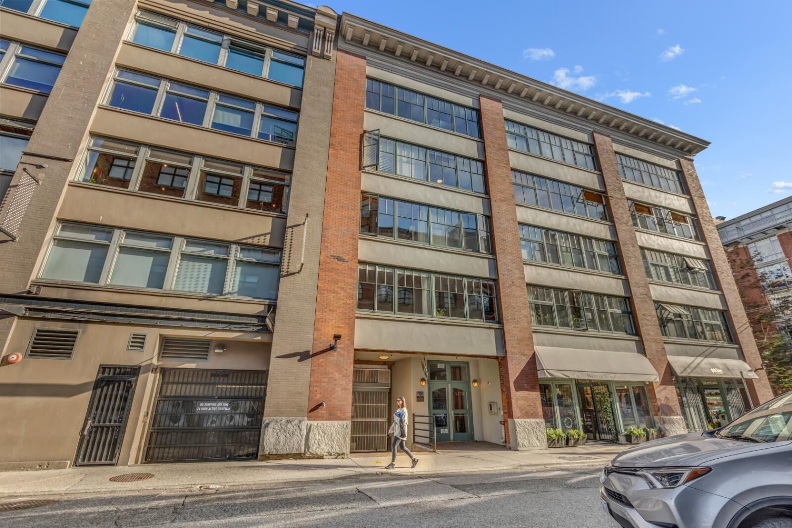 Property Photo:  1178 Hamilton Street 402  BC V6B 2S2 