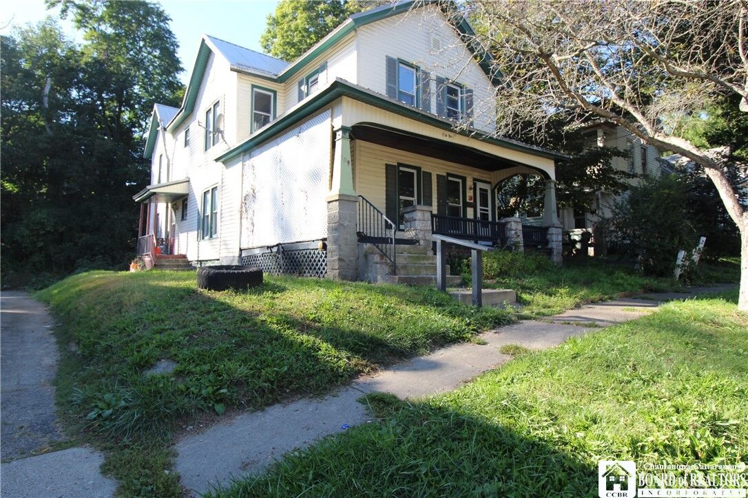 Property Photo:  109 Stowe Street  NY 14701 