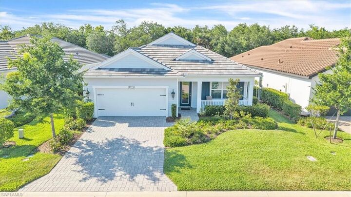 Property Photo: 3115 Heritage Pines Dr FL 33905