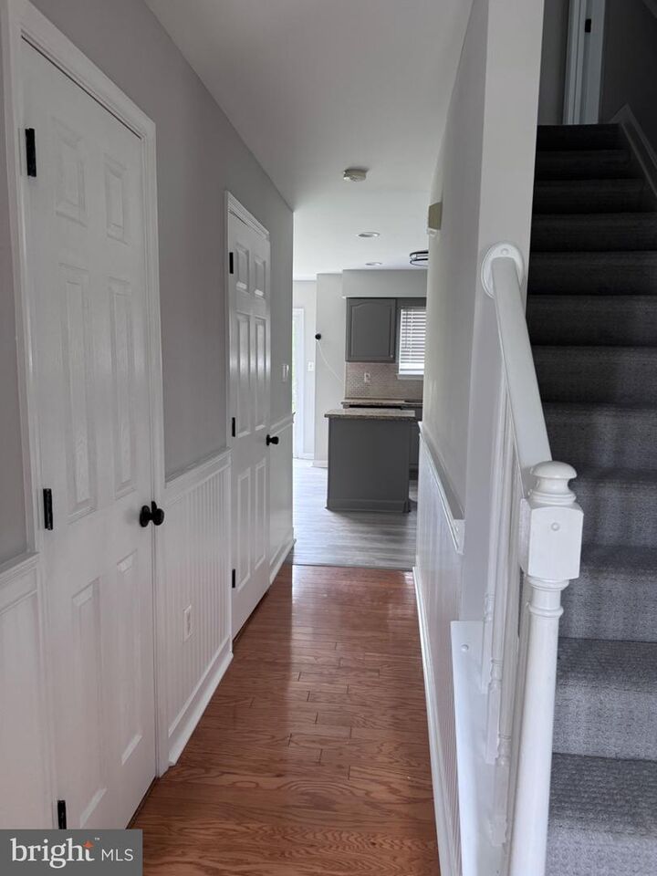 Property Photo:  911 Glouster Circle  MD 21074 