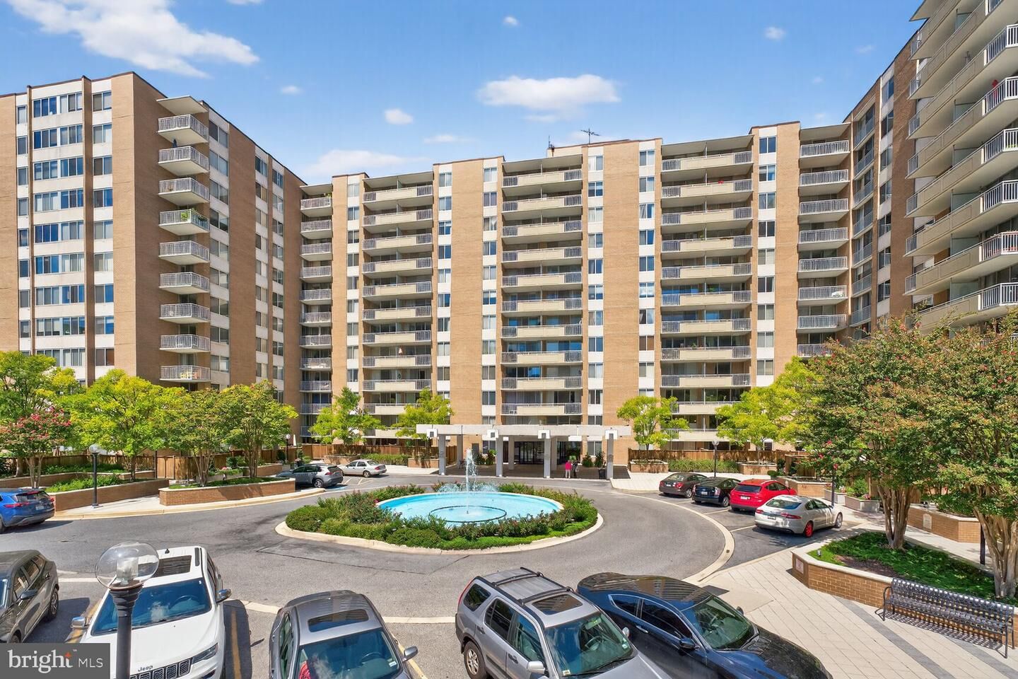 Property Photo: 3001 Veazey Terrace NW 607 DC 20008