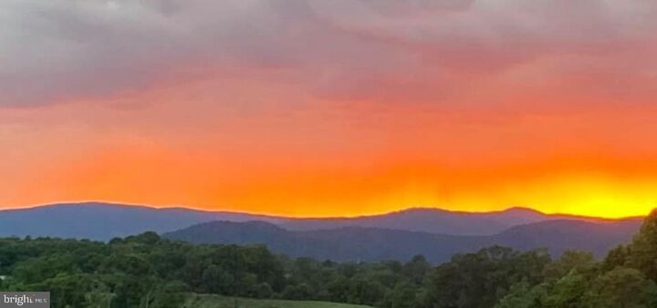 Property Photo:  529 Locust Grove Road  VA 22630 