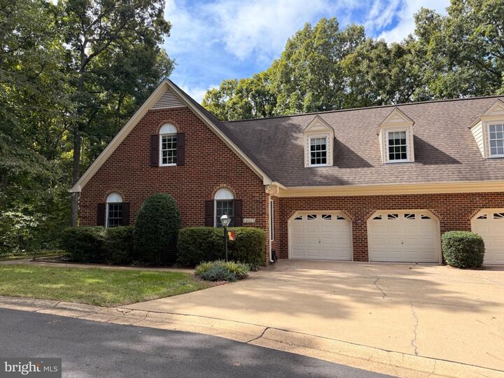 Property Photo:  10037 Altamont Circle  VA 22408 