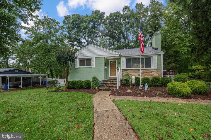 Property Photo:  3213 Verona Drive  MD 20906 