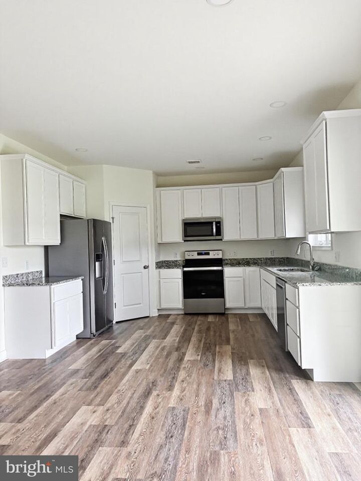 Property Photo: 64 Glenoak Court DE 19934