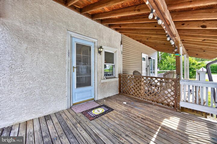 Property Photo: 1003 Livingston Avenue PA 19460