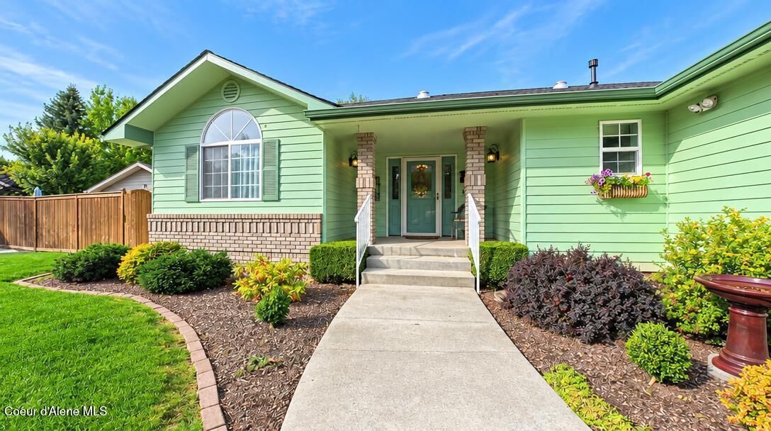Property Photo:  2707 E Thomas Hill Dr  ID 83815 