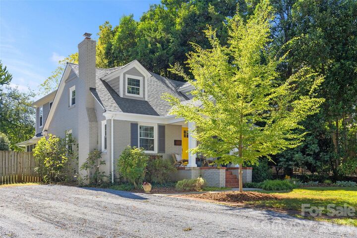 Property Photo:  2608 Shenandoah Avenue  NC 28205 