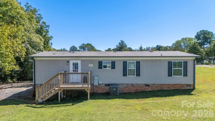 Property Photo:  137 Calhoun Road  NC 28678 