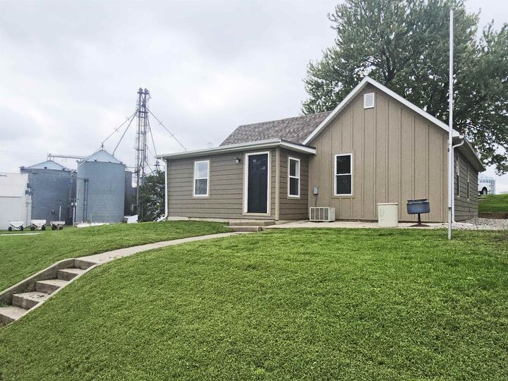 Property Photo:  133 N Oak Street  NE 68643 