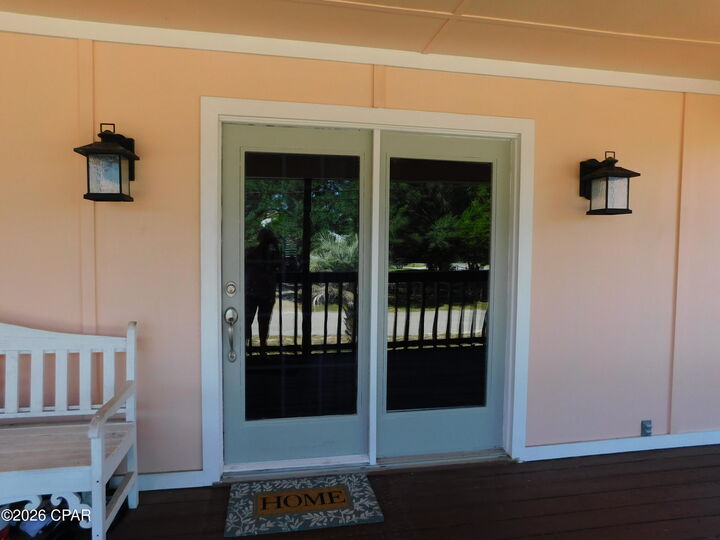 Property Photo:  22421 Lakeview Lane  FL 32413 