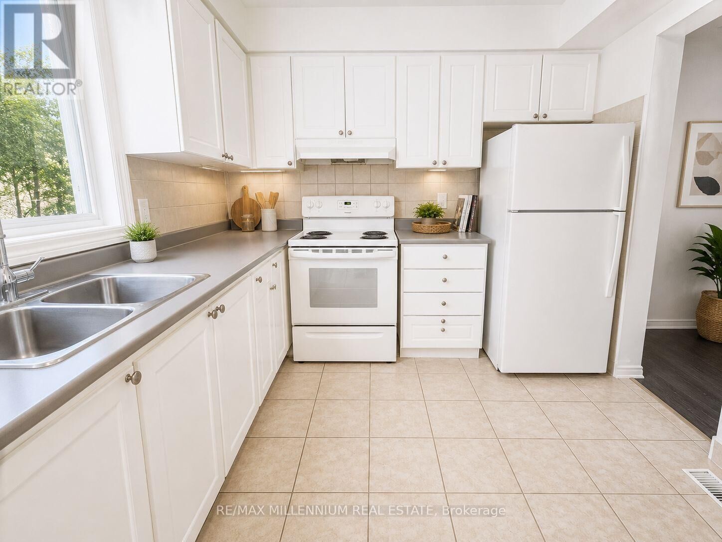 Property Photo:  414 Stone Road 24  ON N1G 3E1 