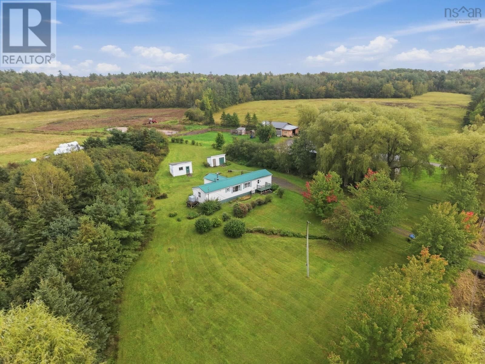 Property Photo:  366 Highway 236  NS B0N 2A0 