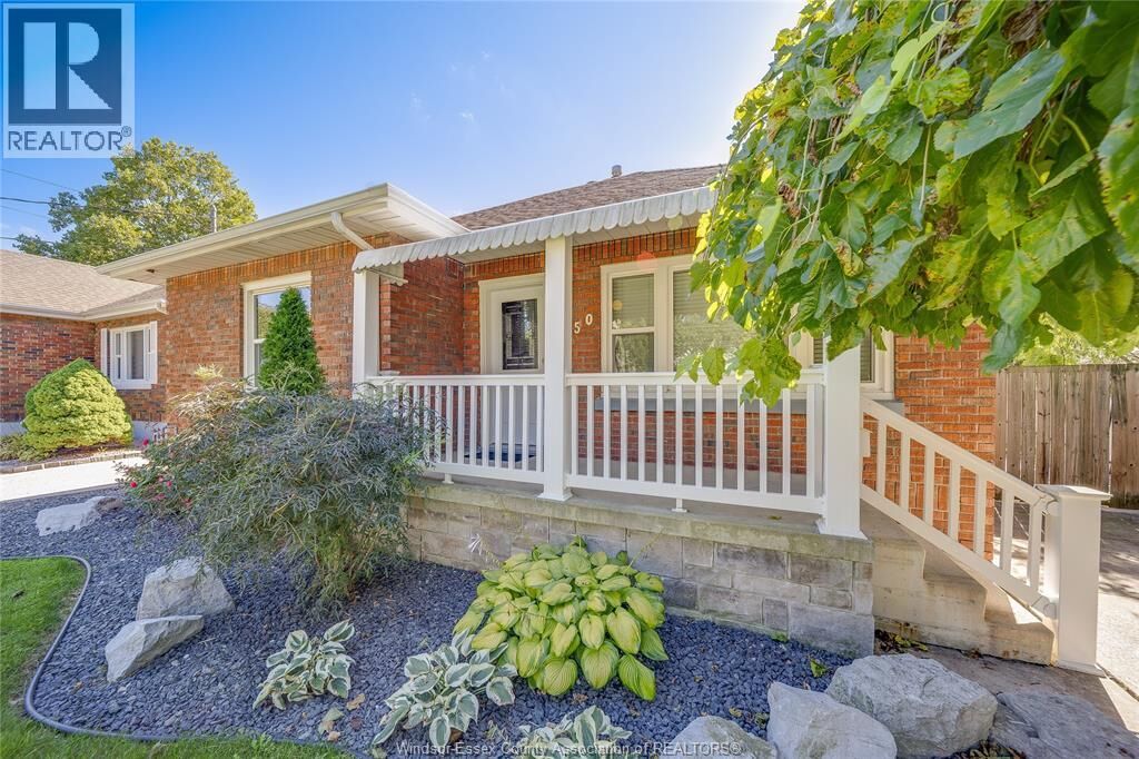 Property Photo:  150 Prince Arthur Avenue  ON N7M 1X7 