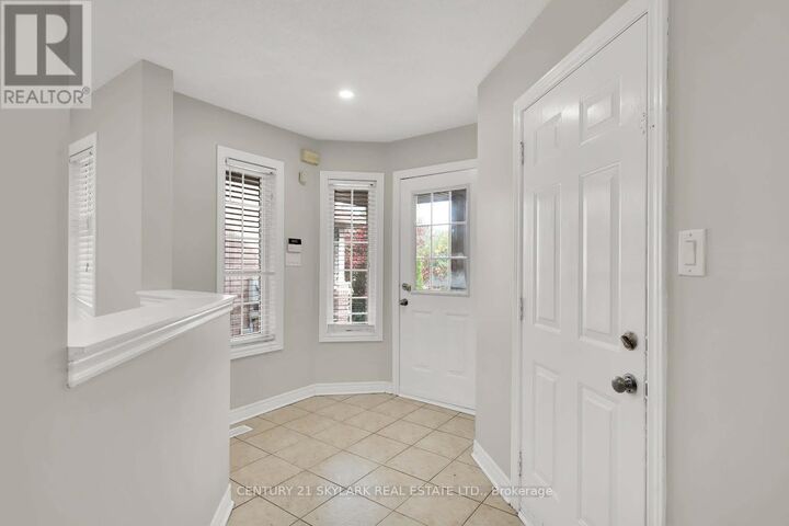 Property Photo:  44 Fallstar Crescent  ON L7A 2J6 
