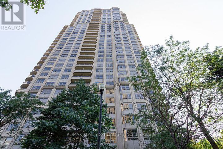 Property Photo: 25 Kingsbridge Garden Circle 2320 ON L5R 4B1