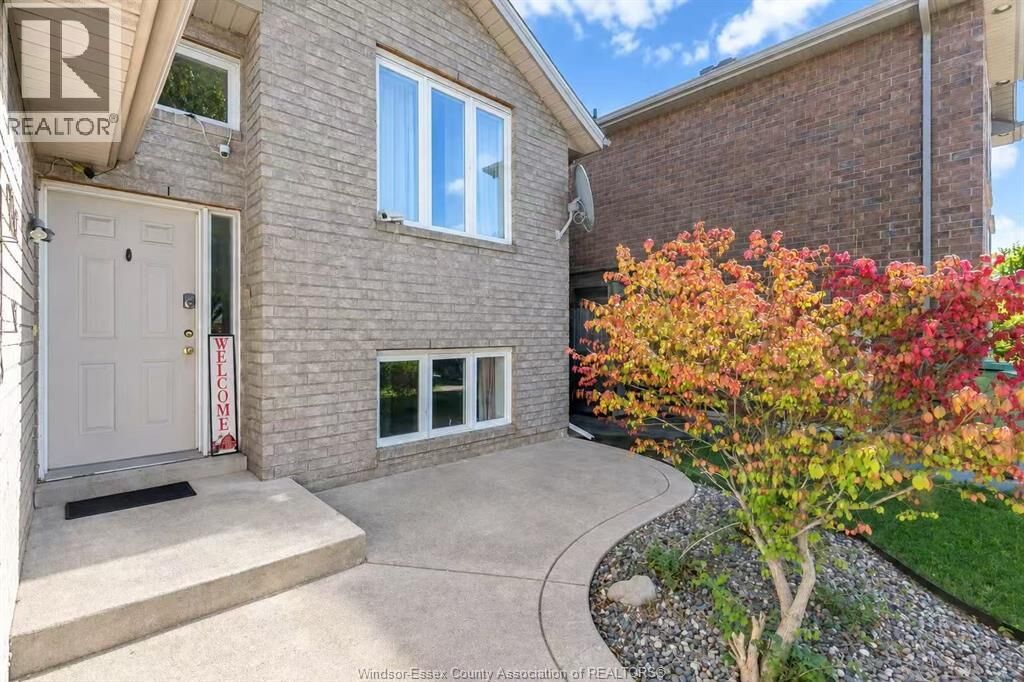 Property Photo:  2292 Askin Avenue  ON N9B 3Y4 