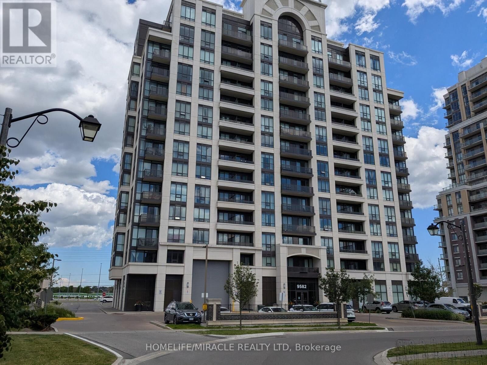 Property Photo:  9582 Markham Road 611  ON L6E 0T4 