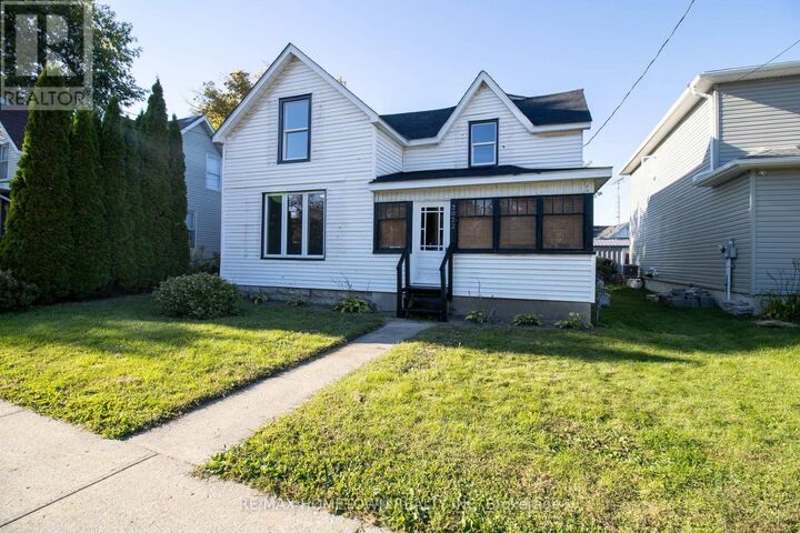 Property Photo:  2022 Dundas Street North  ON K0E 1E0 