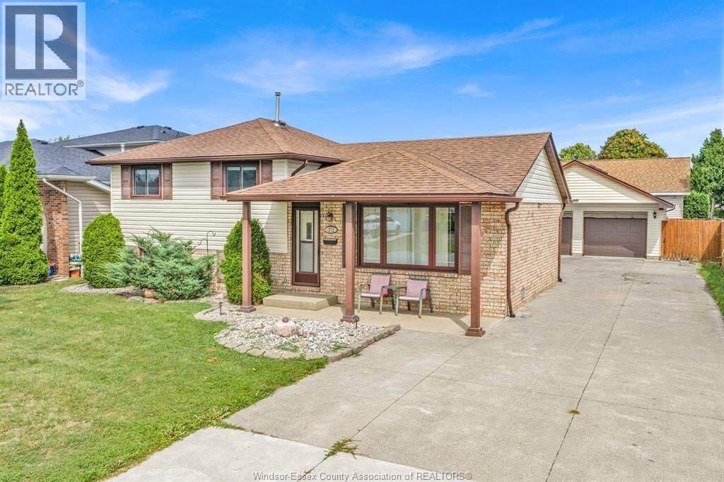 Property Photo:  172 Pacific  ON N9V 3E2 