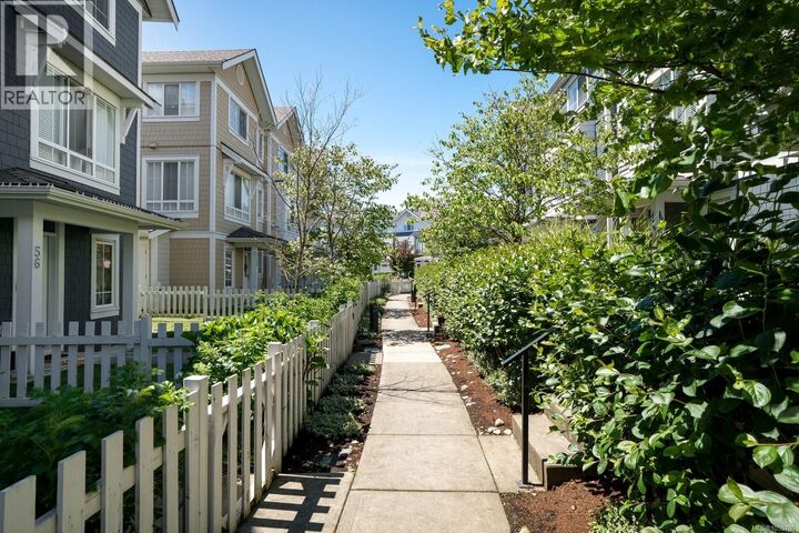 Property Photo:  370 Latoria Boulevard 23  BC V9C 0N9 